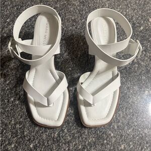 Tamara Mellon white leather sandals with wooden heel | Authentic Tamara Mellon